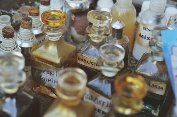 Nước hoa Oud Trung Đông chinh phục thế giới